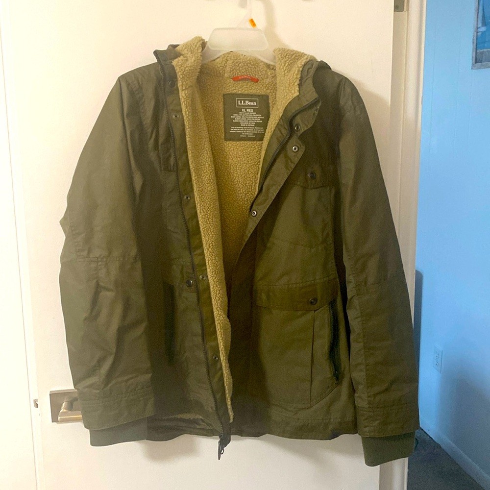 LL Bean Men’s XL Waterproof Windbreaker